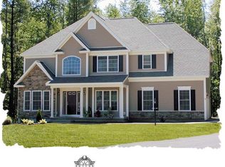 313 Trinacria Ct, Schenectady, NY 12303