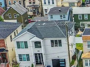 855 6th St, Secaucus, NJ 07094