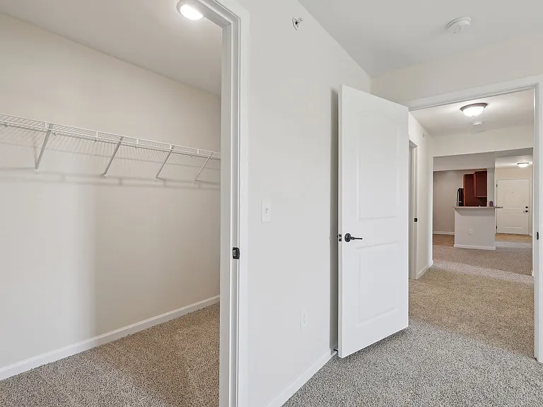 Nicholas Place Apartments — Photo 43