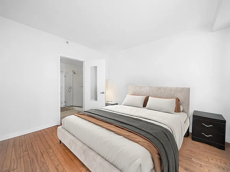 149 Essex St #4K — Photo 14