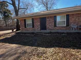 104 E Ward Dr #B, White Oak, TX 75693