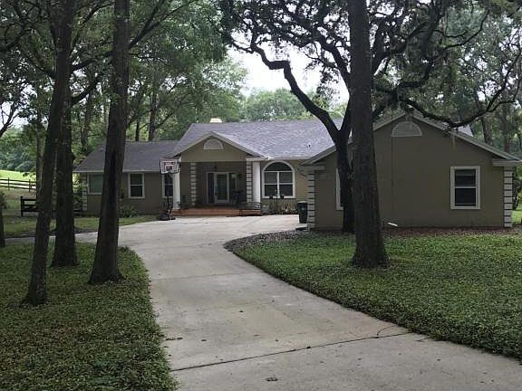 2nd image of 3689 Cherry Hills Ct