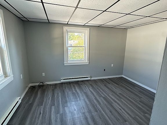 4th image of 10 Prospect St #6