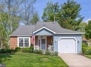4 Stewart Ln, Deptford, NJ 08096
