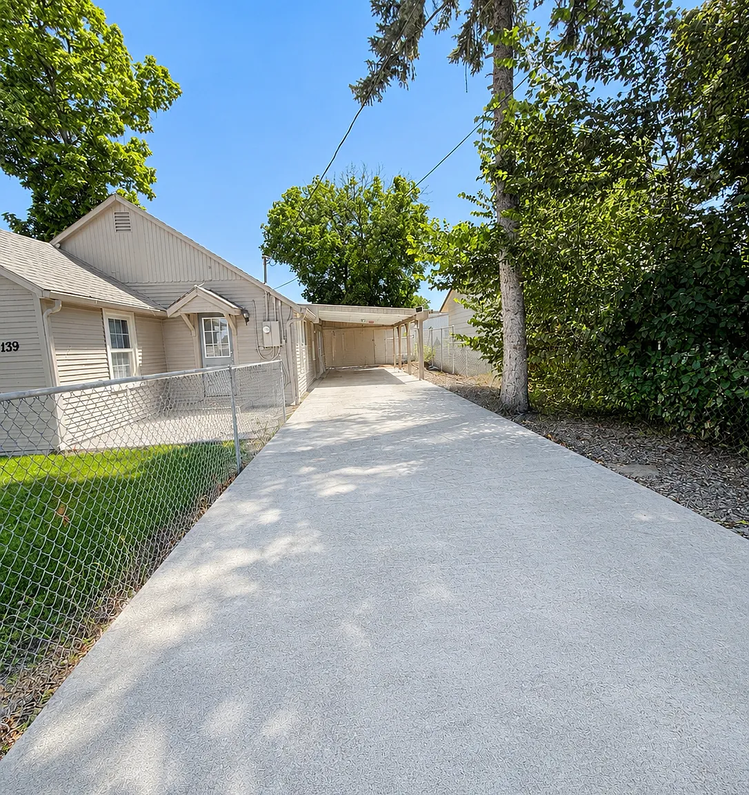 2 bed, 900 sqft, $1,600 — Photo 2