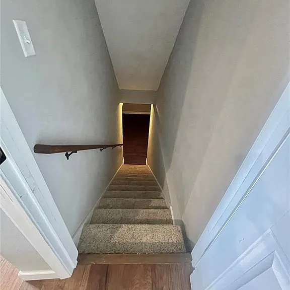 805 Bluff Ridge Ln — Photo 23