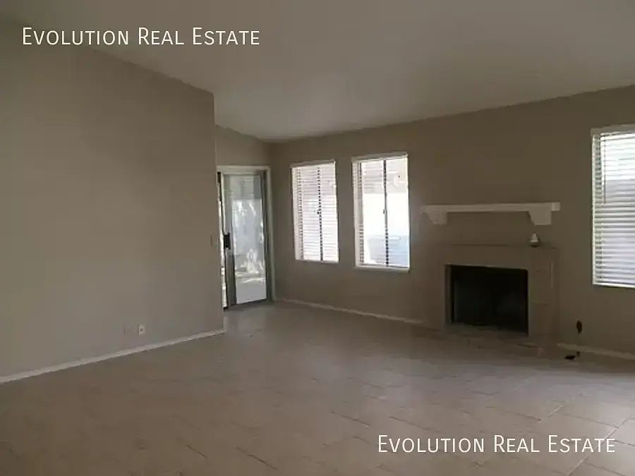 2nd image of 4302 E Rosemonte Dr