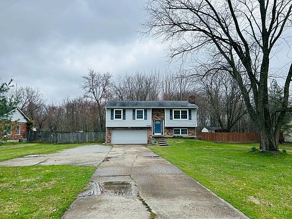 2nd image of 1449 Woodville Pike
