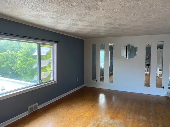 706 1/2 Harrison St, Princeton, WV 24740