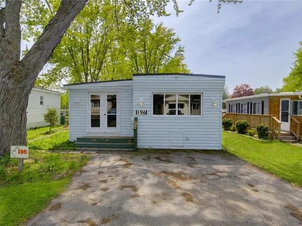 580 Beaver Creek Rd #196, Waterloo, ON N2J 3Z4