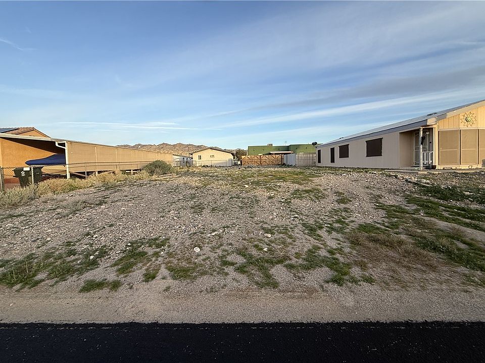 1st image of 571 Roadrunner Drive