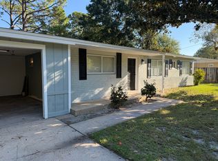 900 Bryn Mawr Blvd, Mary Esther, FL 32569