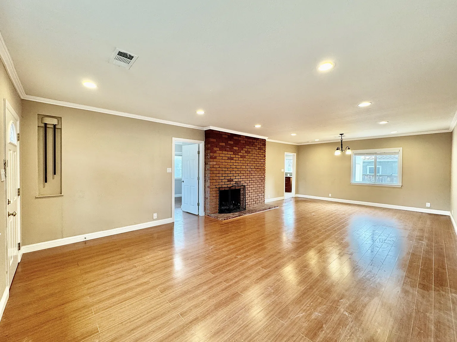 3 bed, 1523 sqft, $5,000 — Photo 4