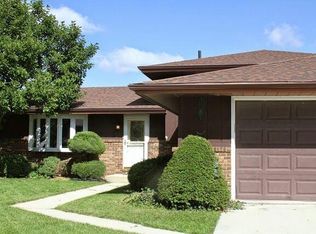 609 Hauert St, Peotone, IL 60468