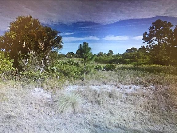 5th image of 951 Panda Dr