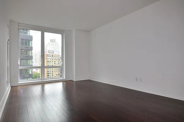 Rented by Nest Seekers International | media 26