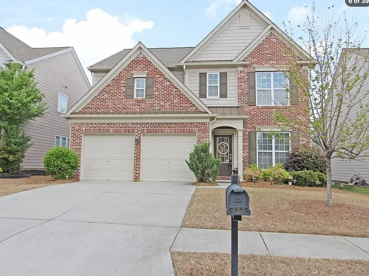 3 bed, 2092 sqft, $2,100 — Photo 1