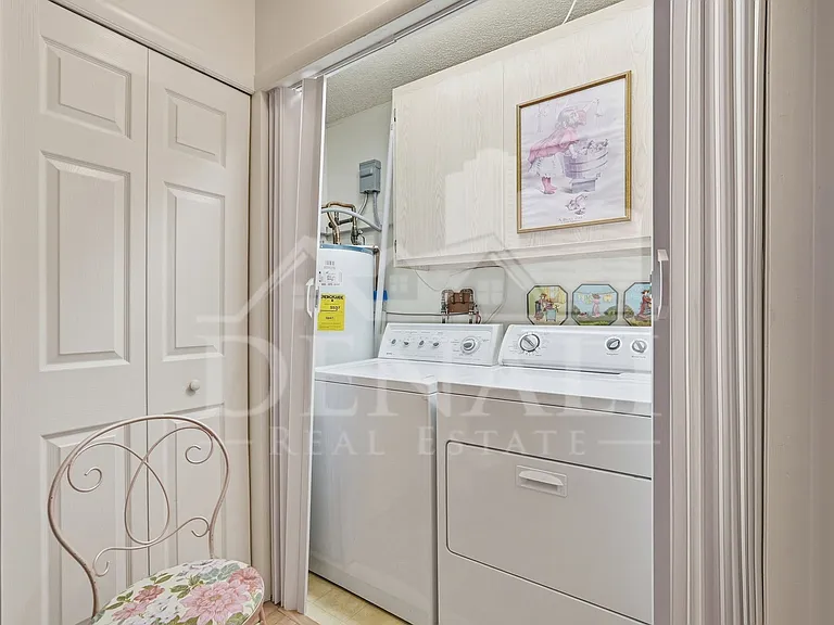 9807 W Mockingbird Dr — Photo 30