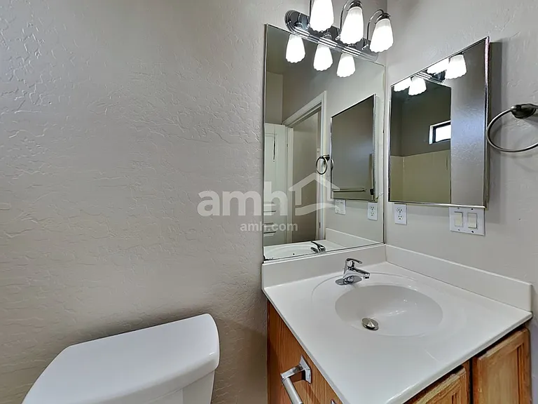 6506 S 10th Dr — Photo 15