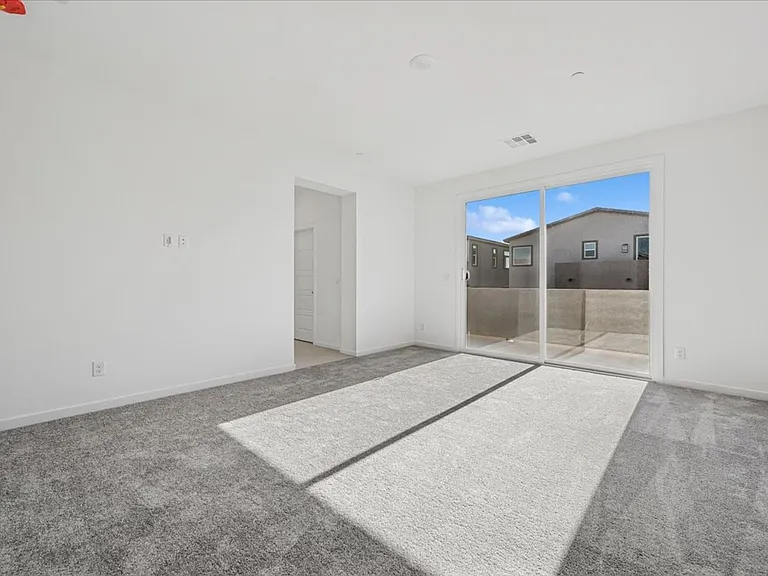 311 Mount Tyndall St — Photo 47