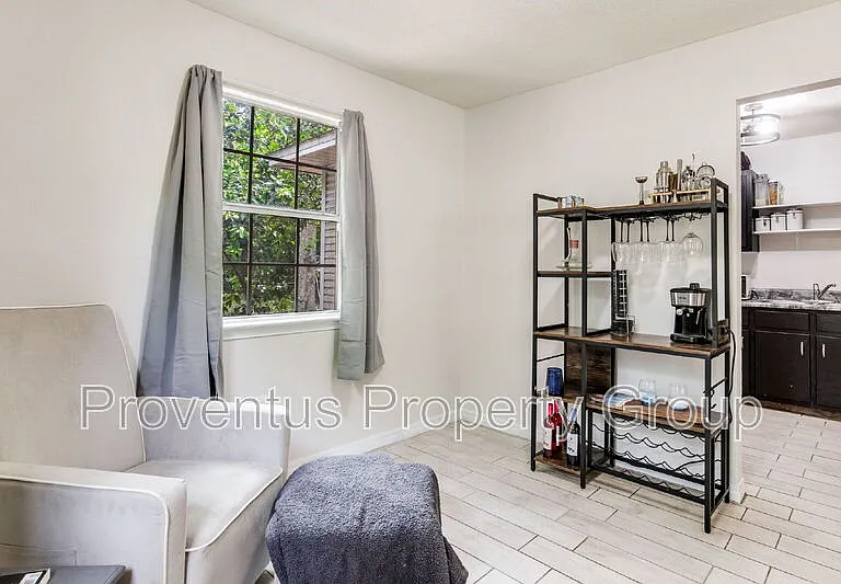 1261 Basin St — Photo 9