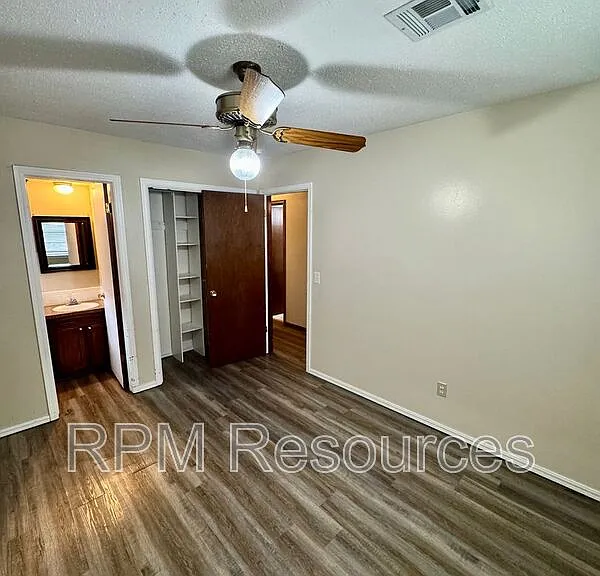 7625 S Sherwood Ave — Photo 17