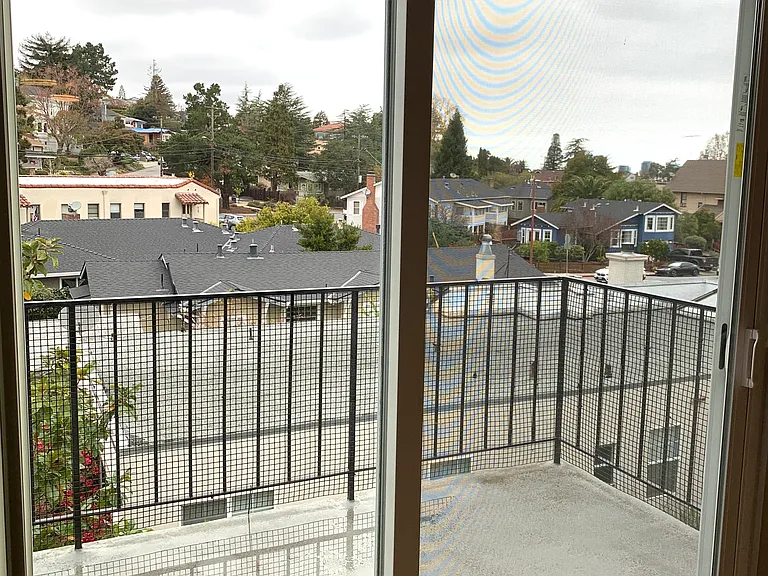 520 Elm Street Apts — Photo 17