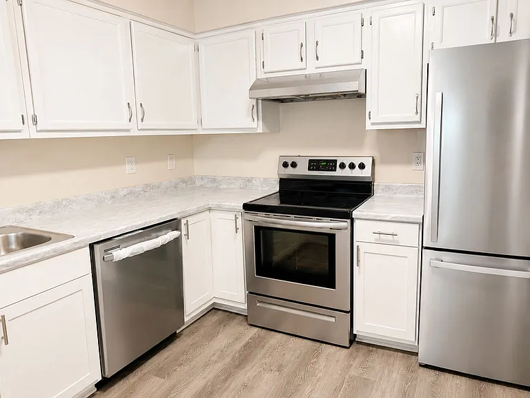 7223 Winery Ln — Photo 10