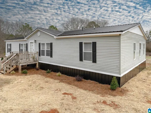 390 Saint Smith Cir, Cropwell, AL 35054