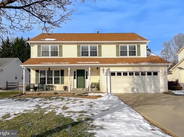 5907 Parrotfish Ct, Waldorf, MD 20603