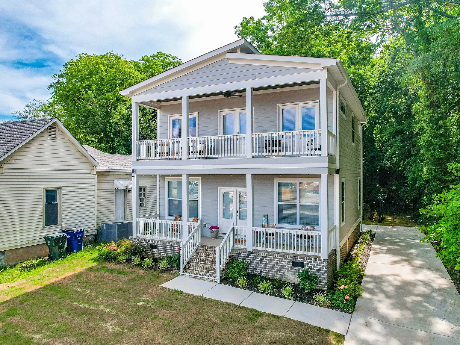 3 bed, 2016 sqft, $6,000 — Photo 3