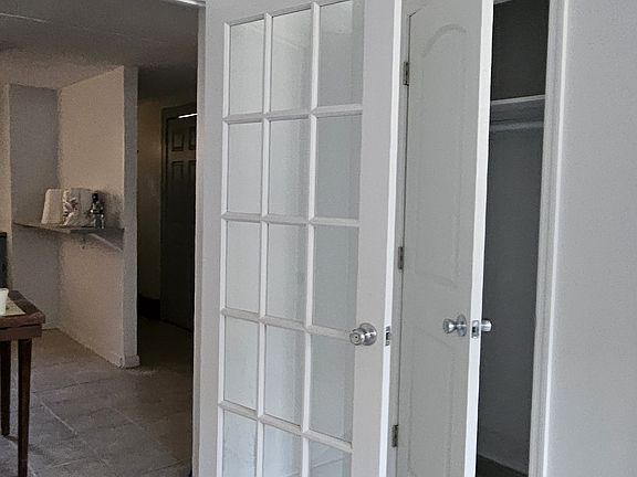 4th image of 72 Clermont Ave APT 1