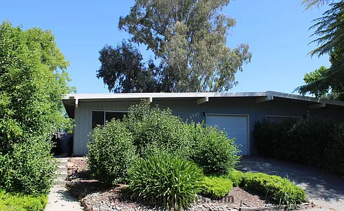 4757 River College Dr Photo 1