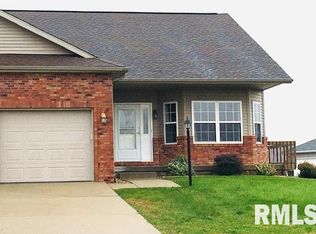 232 Independence Blvd, Chatham, IL 62629