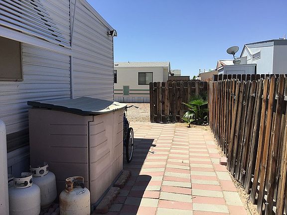 4th image of 7201 E 32nd St #789