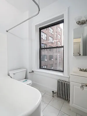 Rented by City Connections Realty | media 8