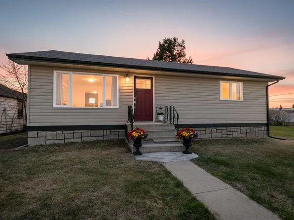4923 E 51st Ave, Holden, AB T0B 2C0