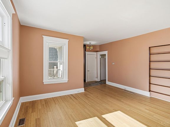 5th image of 1625 1st Ave