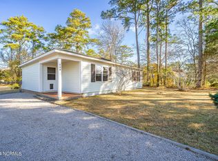159 Ocean Dr, Newport, NC 28570