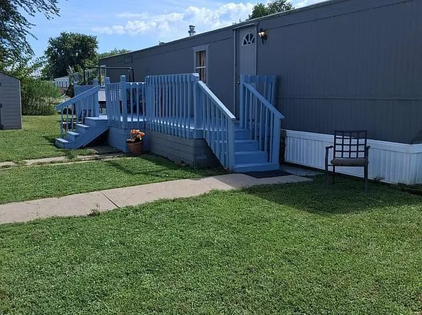 4333 Parkridge Ave #75, Pleasant Hill, IA 50327