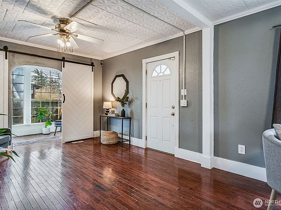5th image of 1105 S Orchard Street