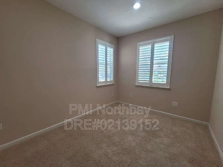 308 Aster St — Photo 14