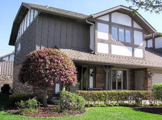8372 W 140th St, Orland Park, IL 60462