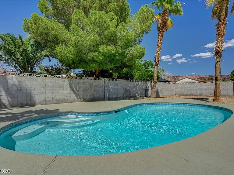 1580 Quarter Horse Dr — Photo 48