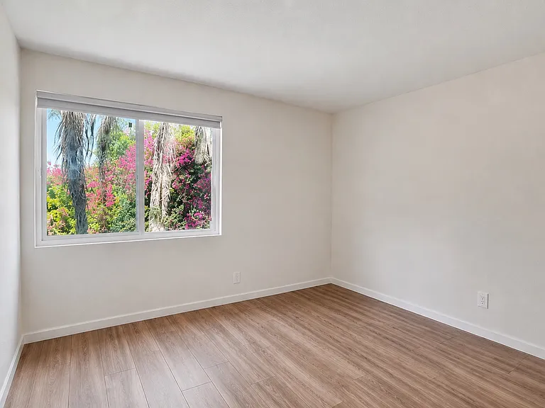 868 E Alvarado St E #44 — Photo 10