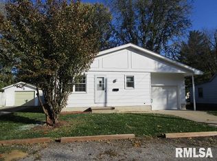 1086 N Fayette St, Jacksonville, IL 62650