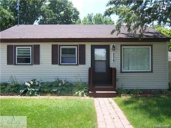 234 E Columbia St, Mason, MI 48854