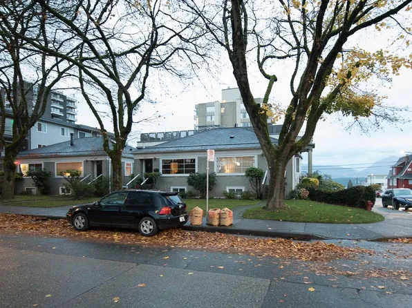 2305 W 3rd Ave, Vancouver, BC V6K 1L6