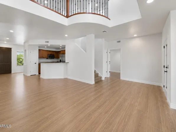 5450 E Deer Valley Drive #1226, Phoenix, AZ 85054