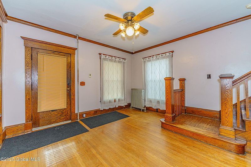 5th image of 13 Glenwood Avenue